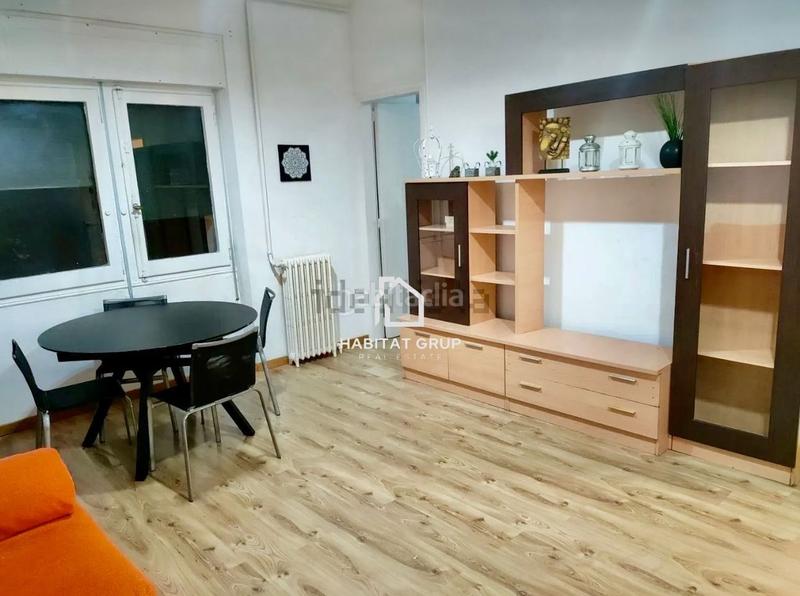 Foto f79100d7-49cd-4b1a-b56e-accc8d783e13. Pis amb calefacció a Centre Figueres