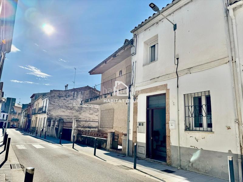 Foto 77fe8a5e-fe32-46c4-9bb5-39459346d82e. Casa con riscaldamento in Santa Coloma de Farners