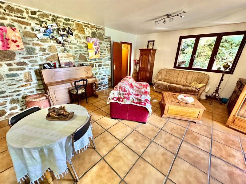 Foto 0461fd2f-ef25-468a-8ee5-c7cebdc9f7db. Casa a Llívia