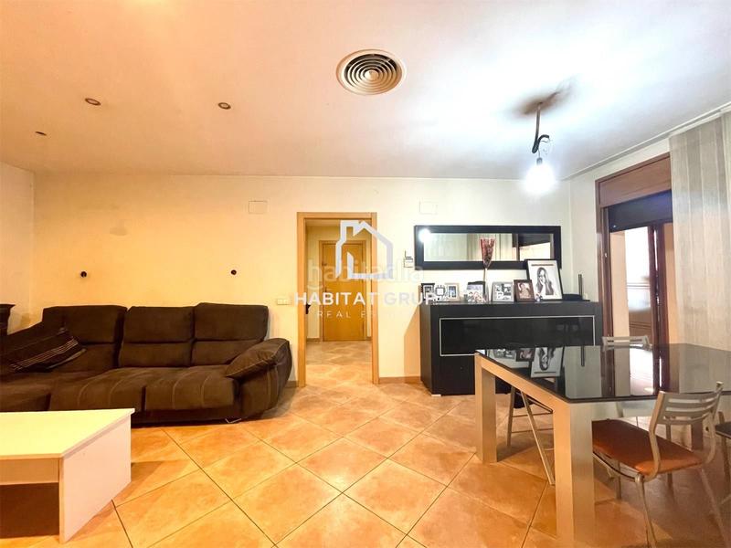 Foto 745a3a7c-b3ea-4ee3-bbd6-ebff38cc4ec2. Pis amb piscina a Bescanó