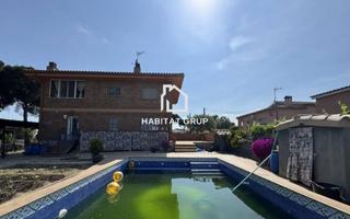 Maison à Sils. Casa en sils