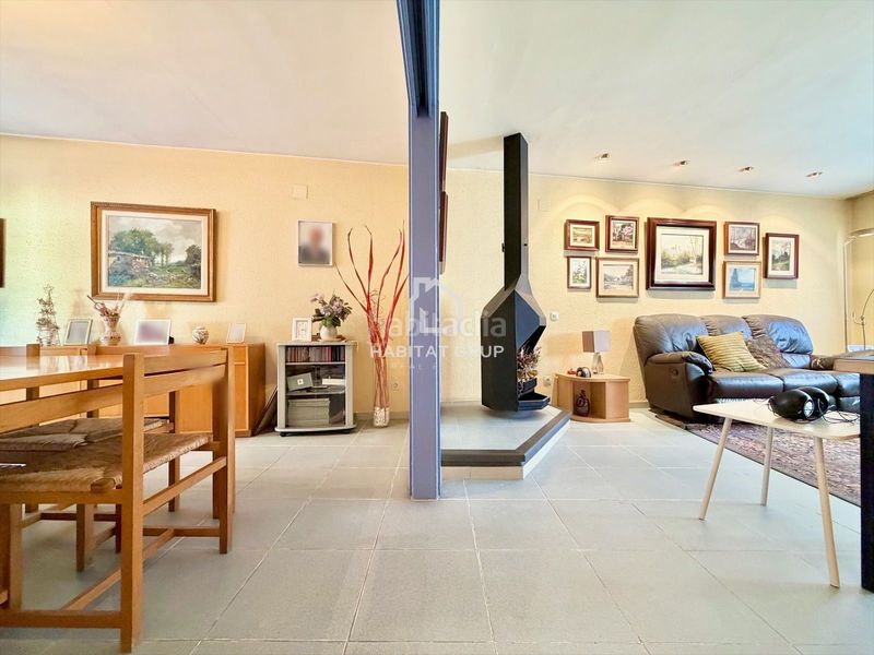 Foto 1e0dfe54-091c-4bd4-84e1-a1318c484884. Casa a Carme - Vistalegre Girona