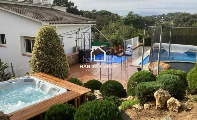 Foto 2af34344-a0df-418e-a5e7-1210265039f1. Casa amb calefacció piscina a Aiguaviva Parc Vidreres