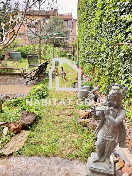 Foto 3015d709-b674-4fe2-840c-26a3dbb59b21. Casa amb calefacció a Olot