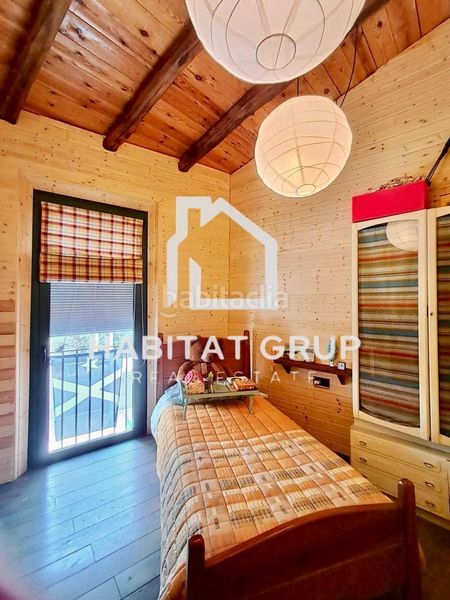 Foto 4fdbf25c-a7be-4808-875a-c6a98aba2804. Casa amb calefacció a Olot