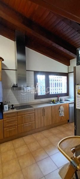 Foto 99a022c0-6d7f-4f96-8cd3-fb74b6ce9184. Casa amb calefacció piscina a Centre Vidreres