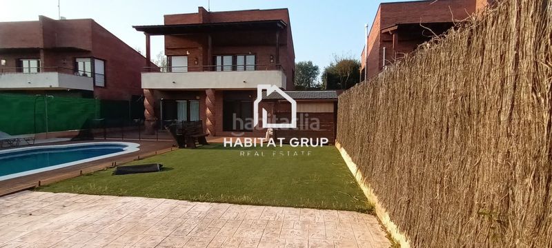 Foto adb8fc85-0f2e-4bf6-ac3c-cd85e4635ef6. Casa amb calefacció piscina a Centre Vidreres