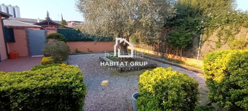 Foto f35636a1-3ea3-4c09-b242-3302ed4b35c8. Casa amb calefacció piscina a Centre Vidreres