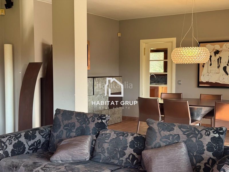 Foto 1eab9b95-66b5-45ab-8035-847b7f0d8f7b. Casa amb calefacció a Bescanó