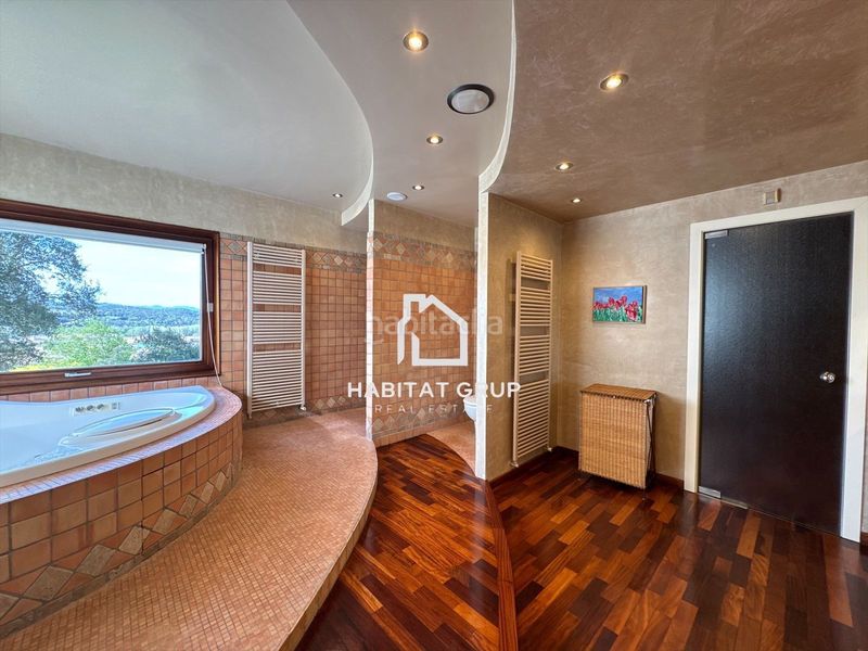 Foto 33813dde-f81c-4cf9-bc66-5b1a04b2c7c2. Casa amb calefacció a Bescanó