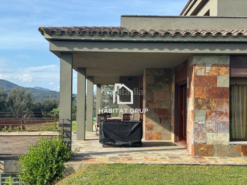 Foto 54069043-2bb0-4e1c-a159-83ae7e7ef977. Casa amb calefacció a Bescanó