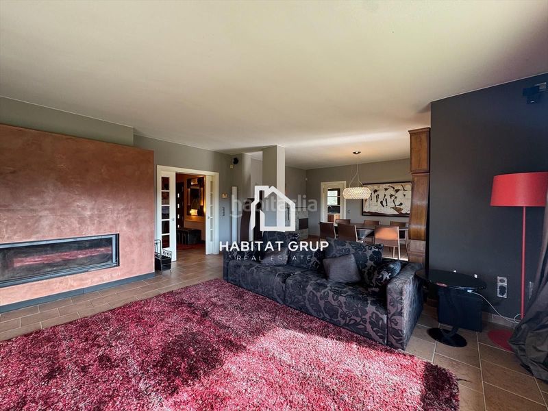 Foto dad6d400-c9d5-408e-8876-ddeb5f6d1cd1. Casa amb calefacció a Bescanó