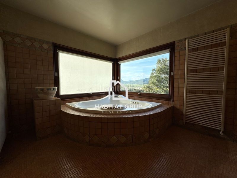 Foto e10a922d-e29d-4216-b7c6-6df7f2c238fb. Casa amb calefacció a Bescanó