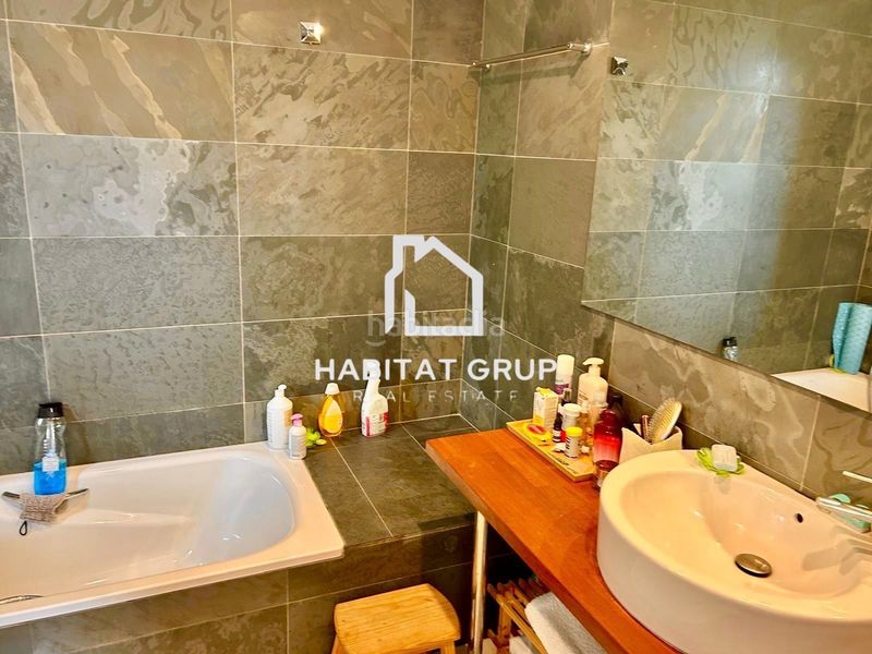 Foto dbd9665e-8cff-4f8e-9c3a-968996ebb578. Pis amb calefacció piscina a Ses Figueretes - Platja d'en Bossa - Cas Serres Ibiza