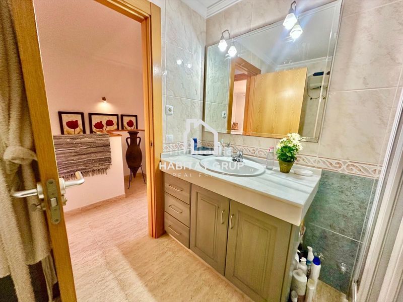 Foto 67aa3d59-7c6f-4bbe-a710-8aaf7f80f938. Casa adossada amb calefacció a Ses Figueretes - Platja d'en Bossa - Cas Serres Ibiza