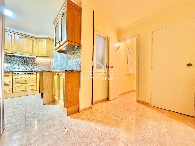 Foto bcec8325-283b-4fee-ae98-e11673e80aa9. Pis amb calefacció a Eixample Sud-Migdia Girona