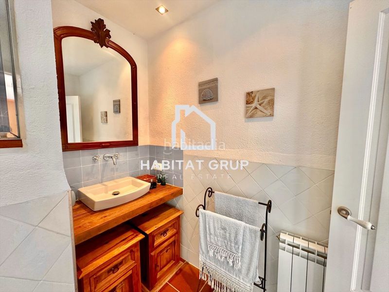 Foto b4f02516-99dd-4a5e-b444-495e654fdd79. Casa amb calefacció piscina a Centre Lloret de Mar