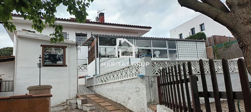 Foto ec1e671b-6427-45b4-8632-b10e849a15af. Casa amb calefacció piscina a Niàgara Parc -Àgora Parc Tordera