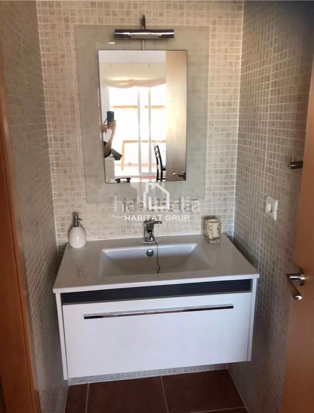 Foto d0641afb-c88e-43b1-b72d-e3e722737b35. Dúplex amb calefacció piscina a Alcanar