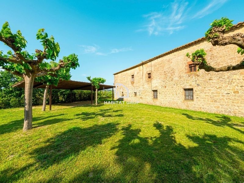 Foto c9ea0fac-5eda-4216-ba13-d8c0cefa5dca. Casa a Llagostera