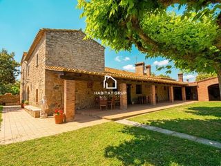 Casa in Llagostera. Joya rústica en llagostera  masía del s. xix