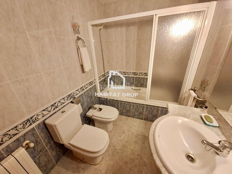 Foto b045ba47-1c4f-4381-8520-0d206a562e2a. Casa  en Centre Lloret de Mar