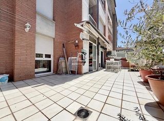 Flat in Eixample Sud-Migdia. Piso en girona