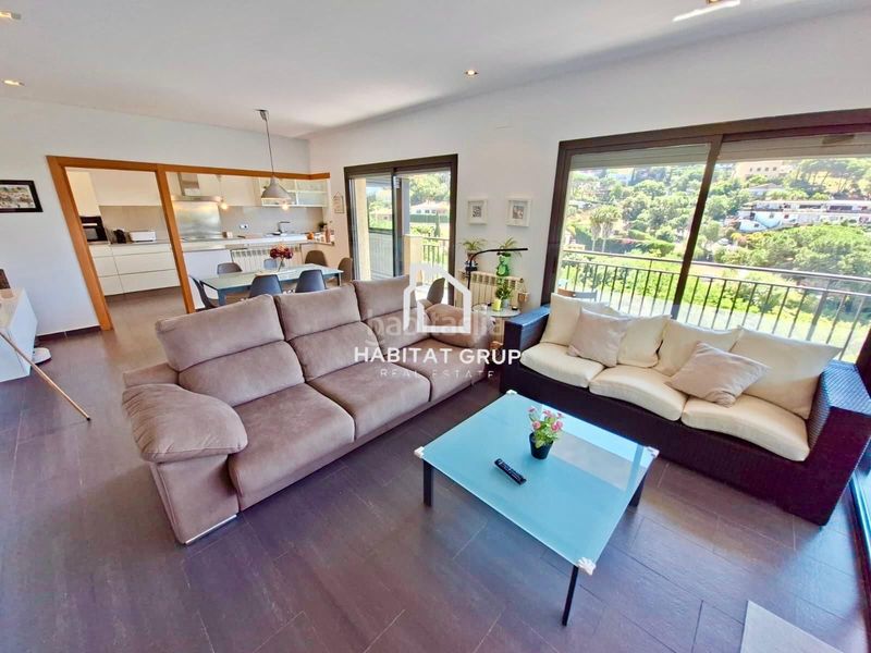 Foto 399647d9-9d00-4979-bd62-d1acc21a5cfc. Casa amb calefacció piscina a Canyelles Lloret de Mar