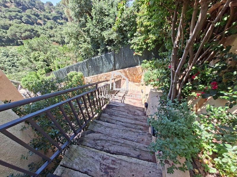 Foto 539746cf-3d6b-49f4-8914-a704d35088e5. Casa amb calefacció piscina a Canyelles Lloret de Mar