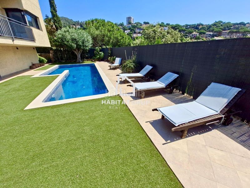 Foto f8265470-dbd5-4125-89b4-f5b6b6c86e54. Casa amb calefacció piscina a Canyelles Lloret de Mar