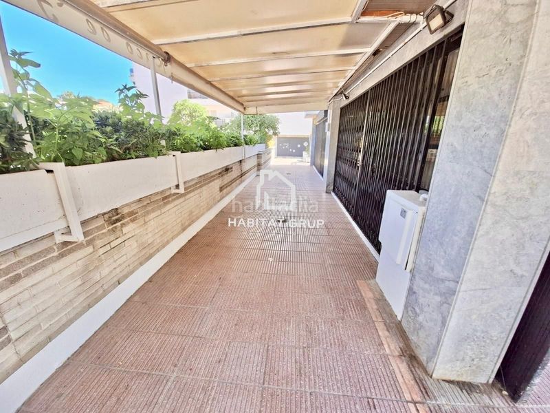 Foto cdeec6cd-72de-4d28-bdba-bf324748d9da. Local comercial a Fenals Lloret de Mar