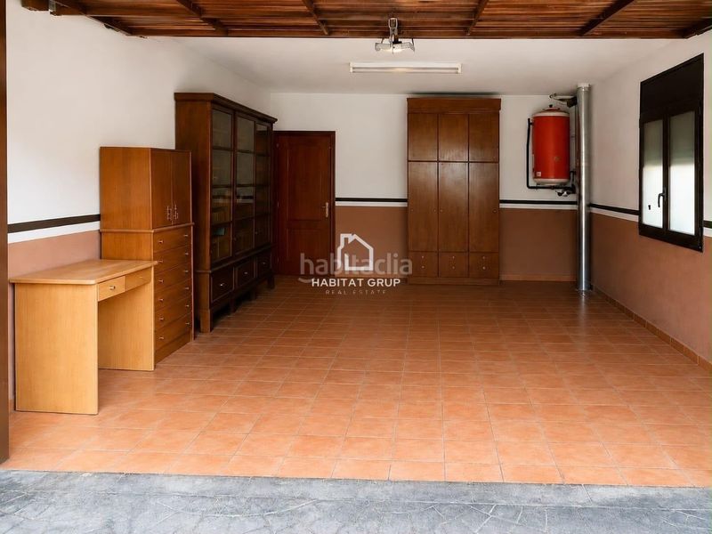 Foto b9ec07d5-fc61-4ea0-94d3-b3d350f876cc. Casa amb calefacció a Santpedor