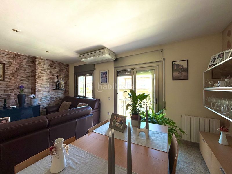 Foto 5b1ee170-c589-46fc-81a1-02f0097403fa. Casa amb calefacció a Sils