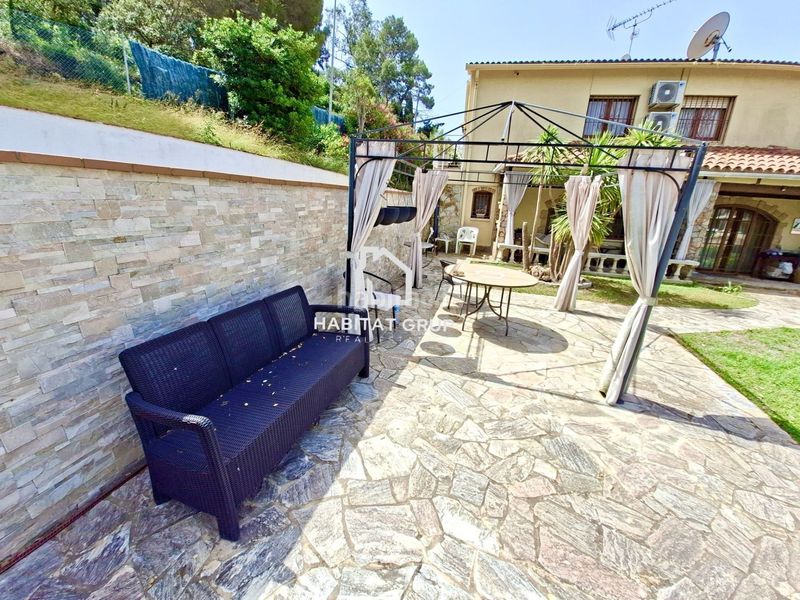 Foto 9ab429f5-ca03-4ea0-9555-abfe821b058a. Casa amb calefacció piscina a Fenals Lloret de Mar