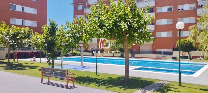 Foto c94df5a7-c35e-4cb6-ac7c-0f954b8c9c4a. Pis amb calefacció piscina a Fenals Lloret de Mar