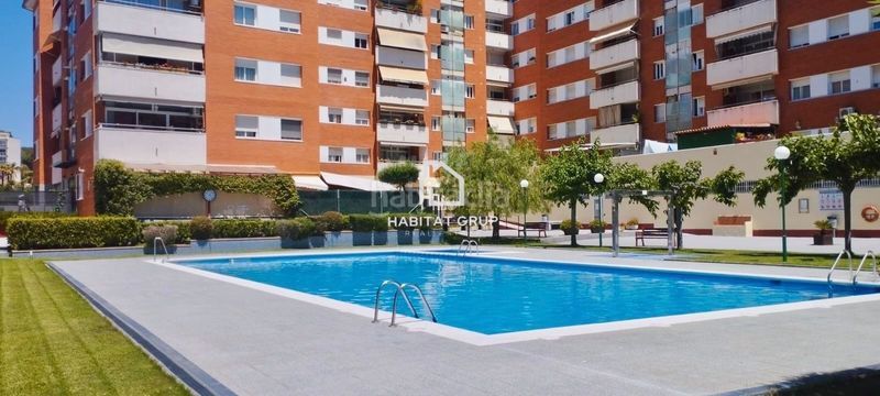 Foto d65e7a6d-9290-47f6-b95d-18da2848a5b6. Pis amb calefacció piscina a Fenals Lloret de Mar
