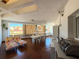 House in Sils. Adosada lista para entrar a vivir con gran garaje y terraza