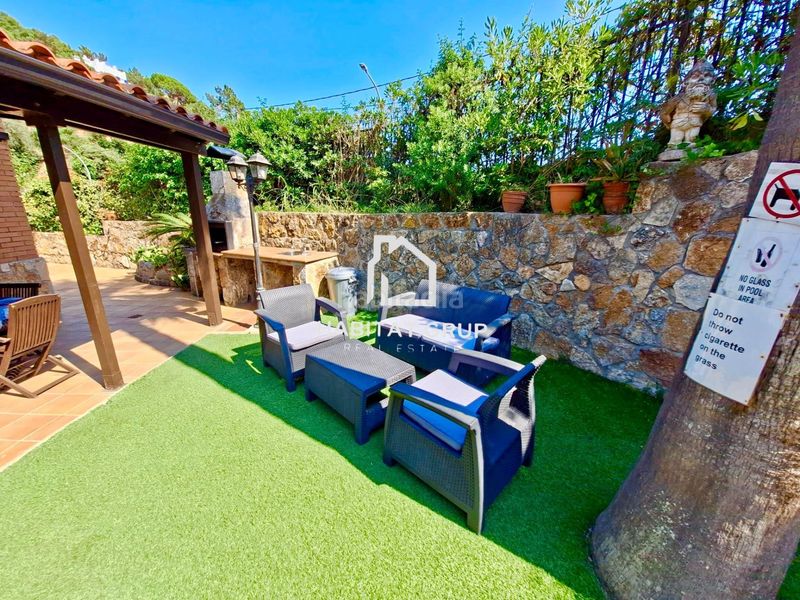 Foto 007667a8-594e-41c7-8796-4897d4b4357a. Casa amb calefacció piscina a Canyelles Lloret de Mar