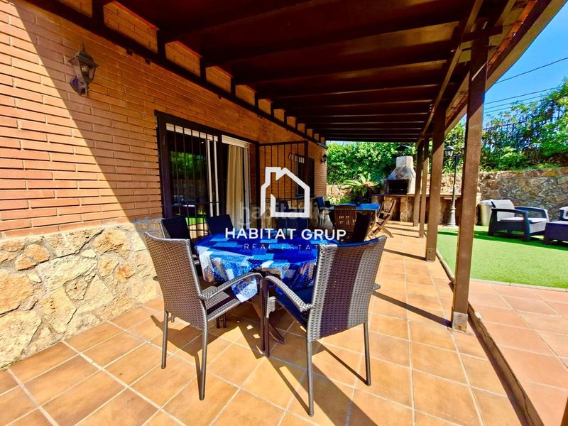 Foto 26e49d11-b5e0-4bcc-9517-38be7e089399. Casa amb calefacció piscina a Canyelles Lloret de Mar