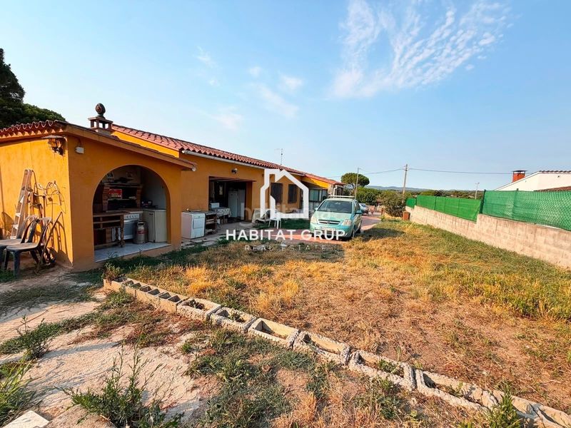 Foto 95d03cd2-f5df-4b12-a9e0-551355975d35. Casa amb calefacció a Caldes de Malavella