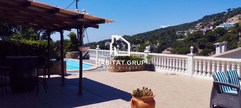 Foto b57e47a3-ff68-4a8c-83dc-6afcf41d355e. Casa amb calefacció a Serra Brava Lloret de Mar