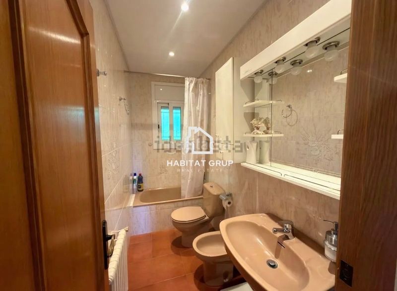 Foto b90971e8-1390-480d-895d-96e1f941f844. Casa amb calefacció piscina a Sils
