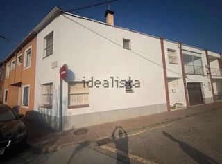 House in Cassà de la Selva. Chalet adosado en venta en cassa de la selva