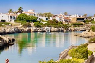 Aparcament cotxe a Ciutadella. Garaje en ciutadella de menorca