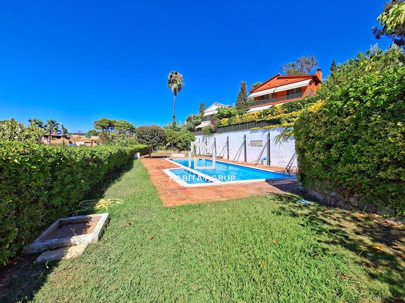 Foto 55479741-0868-415d-bdfb-7d016ab8a59b. Casa amb calefacció piscina a Fenals Lloret de Mar
