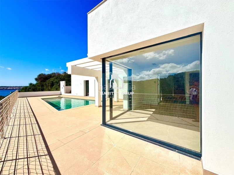 Foto 443d7f6c-7f47-4bbc-8893-9765898e7ca9. Casa amb calefacció piscina a Cala Llonga-Sa Mesquida Maó / Mahón