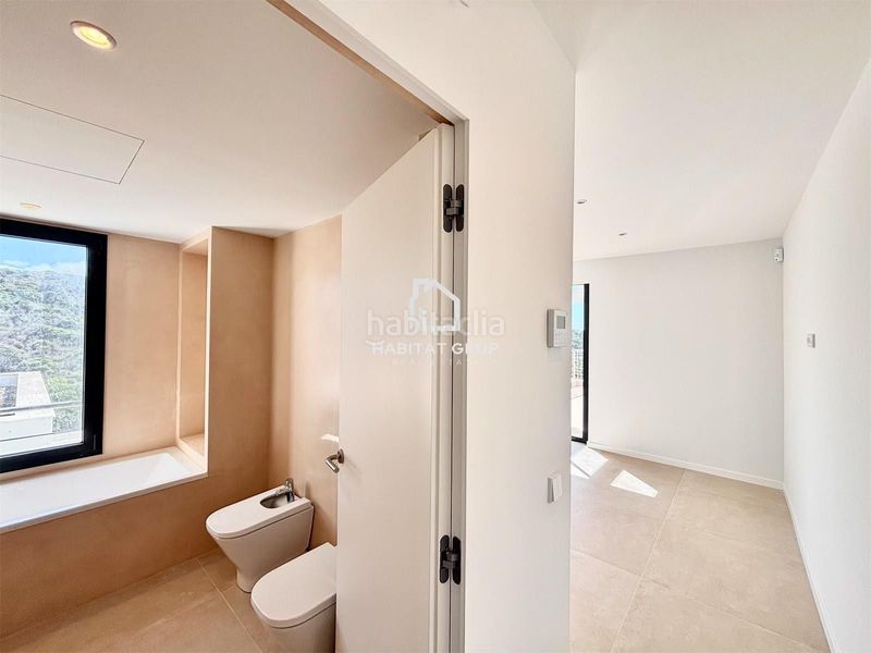 Foto ef10228e-879d-40a5-94c7-40e4f9a794e8. Casa amb calefacció piscina a Cala Llonga-Sa Mesquida Maó / Mahón