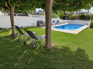 Affitto Casa in Peni. Casa en empuriabrava