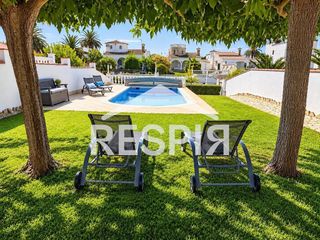 Location Maison à Francolí - Freser - Noguera. Alquiler vacacional. precio por semana. acogedor chalet con pisc
