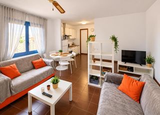 Lloguer Estudi a Montgrí. Estudio luminoso y equipado en empuriabrava